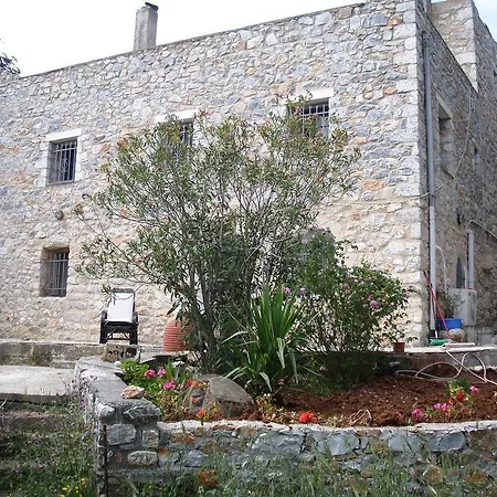 Διαμέρισμα Miki's Castle Λάγια