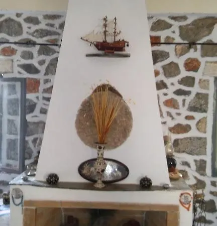 Miki's Castle * Λάγια